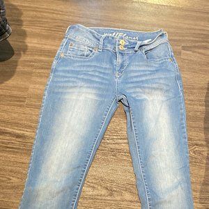 Denim WallFlower Skinny Jeans, Size 5.